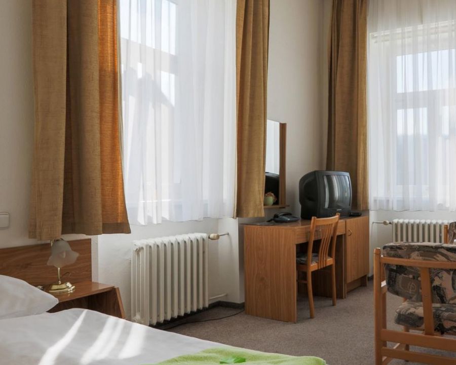 Konstantinovy Lázně - Lázeňský hotel Mánes ***