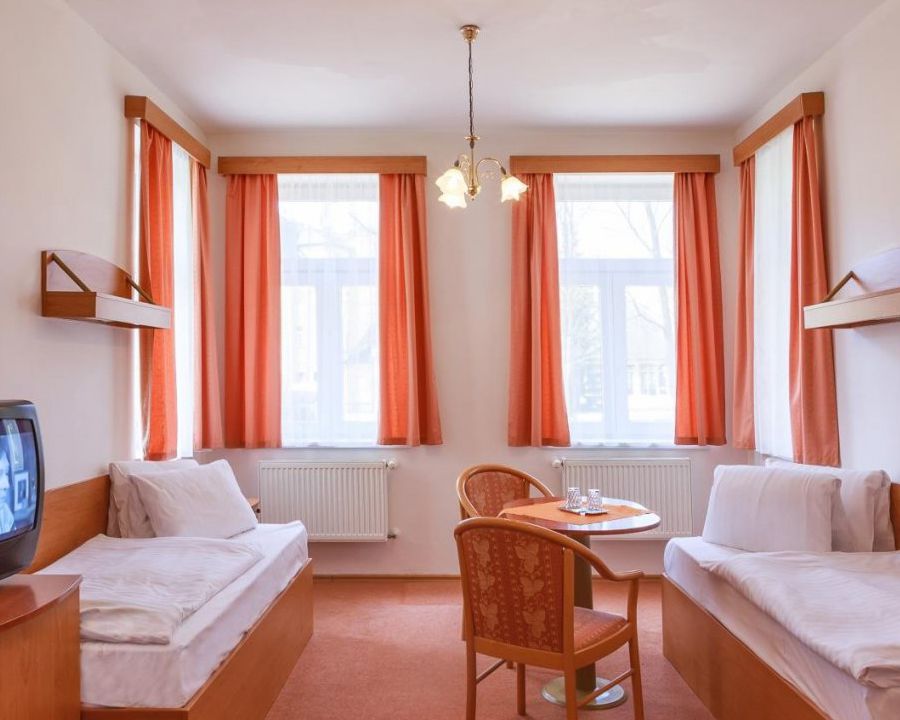 Konstantinovy Lázně - hotel Purkyně ***