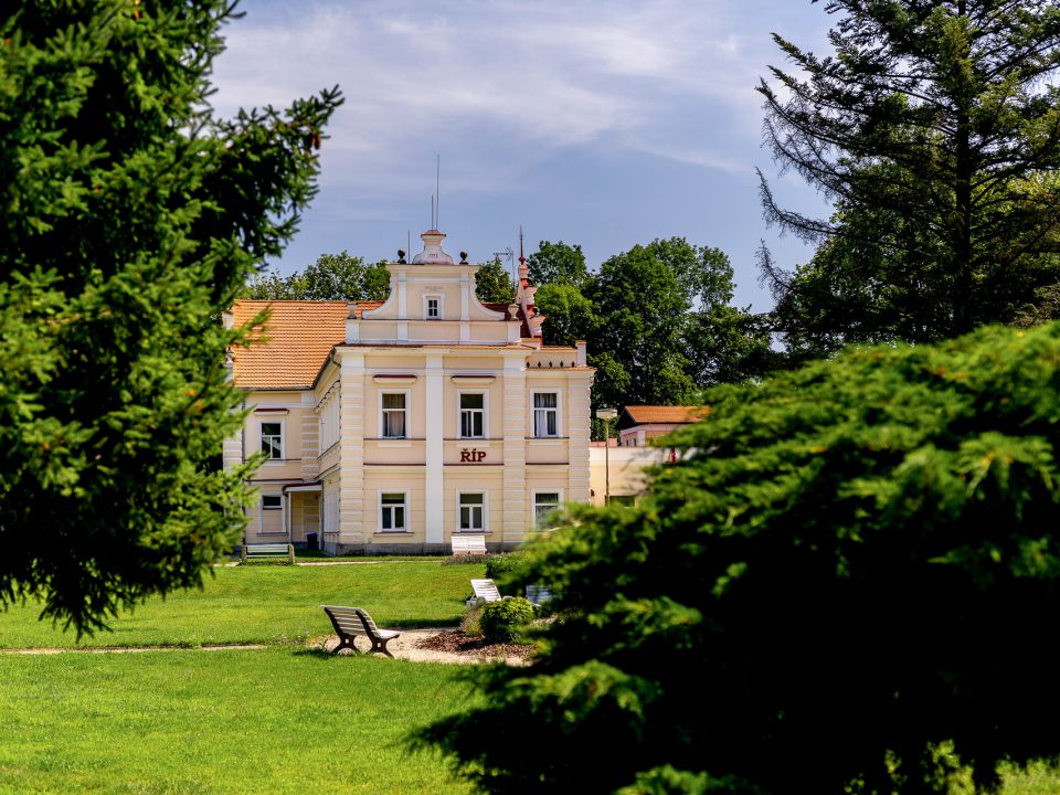 Lázně Mšené - pobyty a wellness - lázně u Prahy