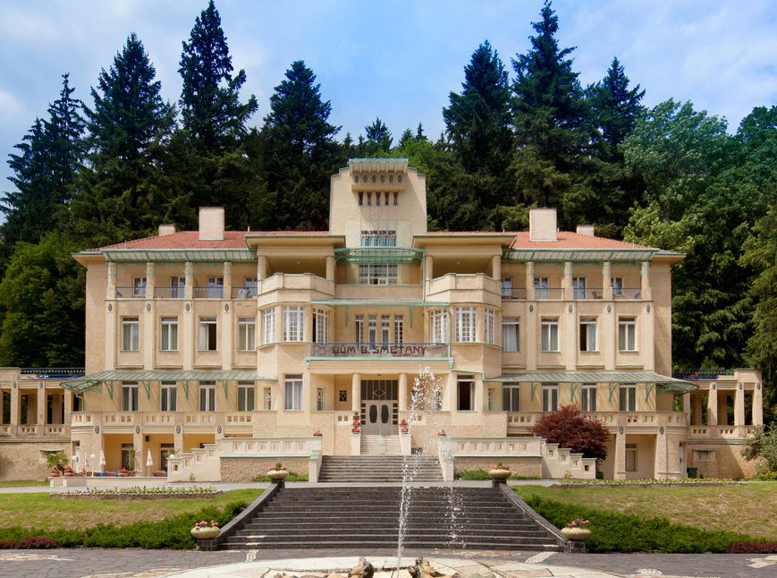 Lázně Luhačovice - Dům Bedřicha Smetany ****